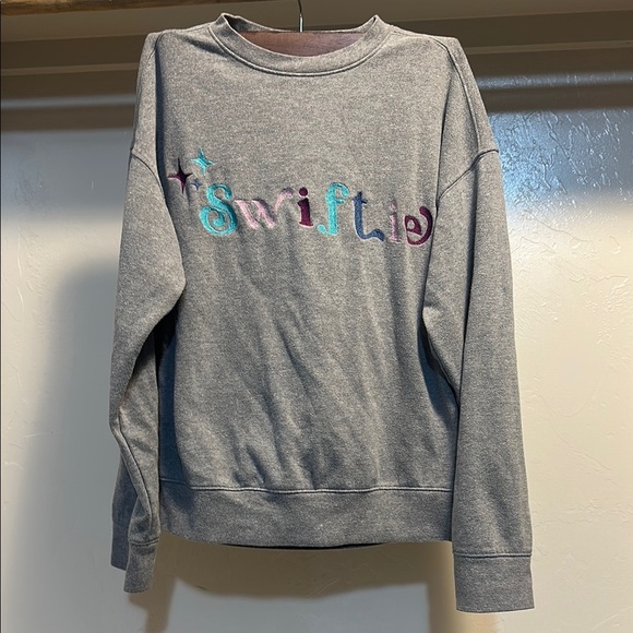 Athletic Works Heather Gray Sweatshirt - Picture 1 of 5